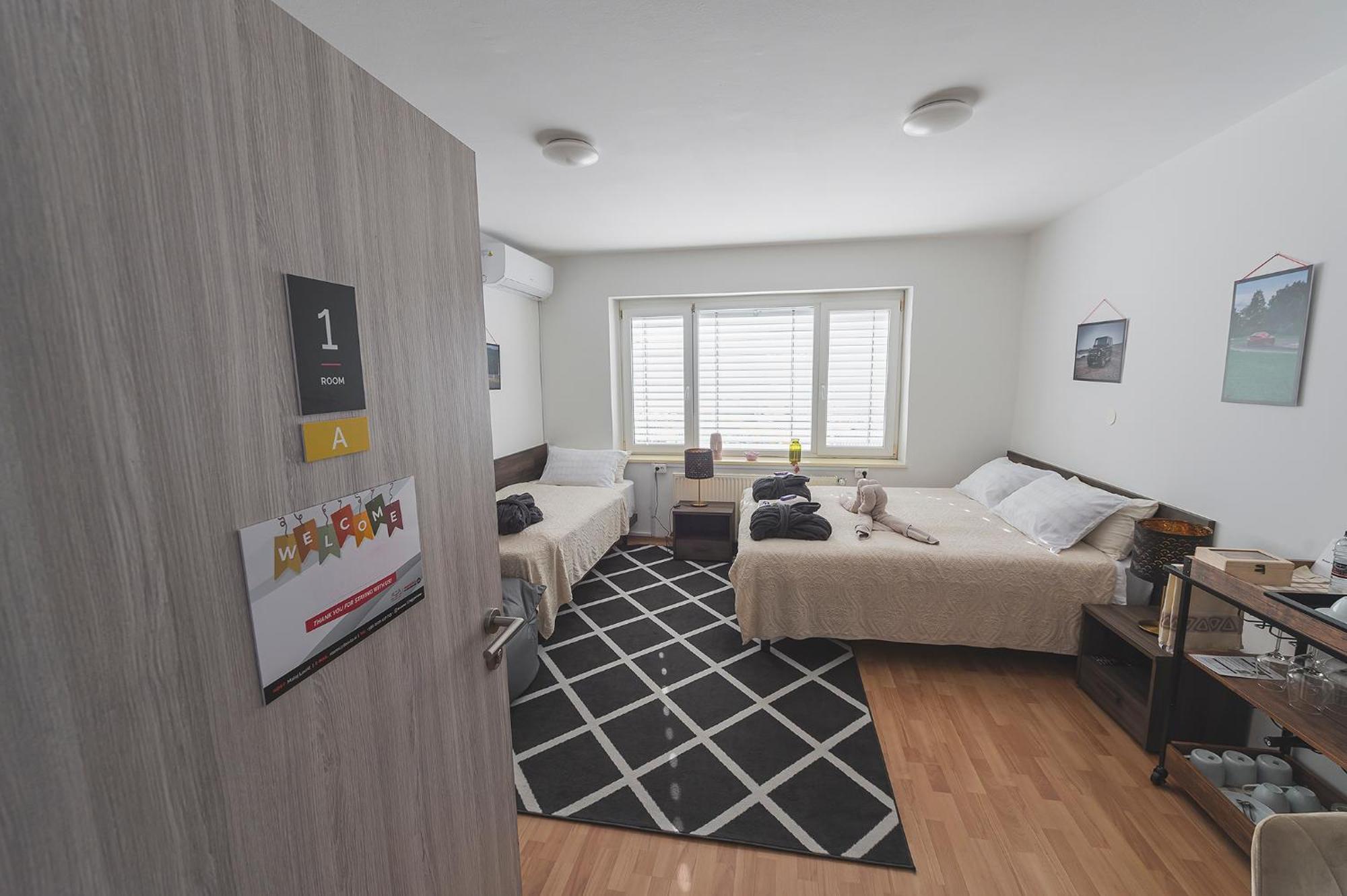 Do Avta Rooms Liubliana Exterior foto